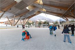 Patinoire municipale Samoëns - Mathilda Manzi