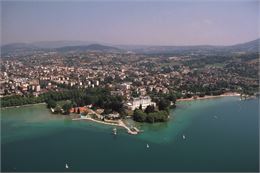 Itinéraire pédestre : Le cercle du lac - De la presqu'île d'Albigny au Petit Port d'Annecy-le-Vieux 