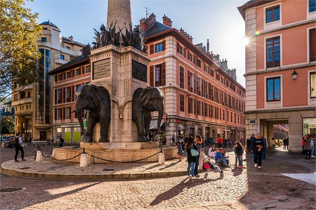 Place des éléphants - Chambéry - Christine Haas