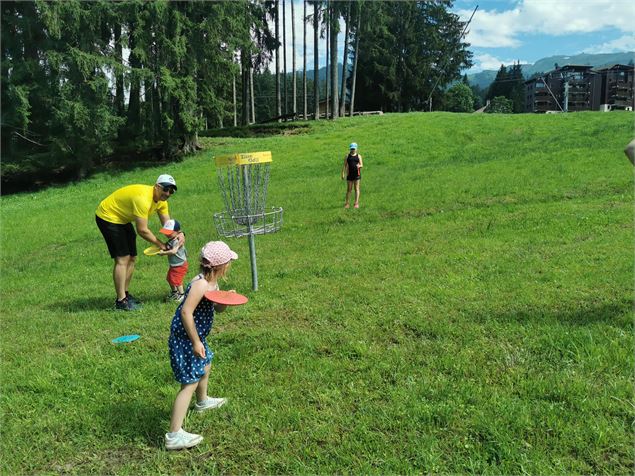 Disc golf aux Essserts - Haut-Giffre Tourisme