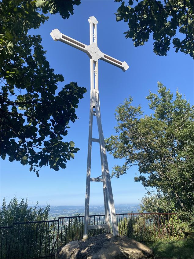 Croix Saint Clair à Izieu - M.Ballet