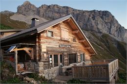 Refuge Praz Dzeures - Office de Tourisme Thônes Coeur des Vallées