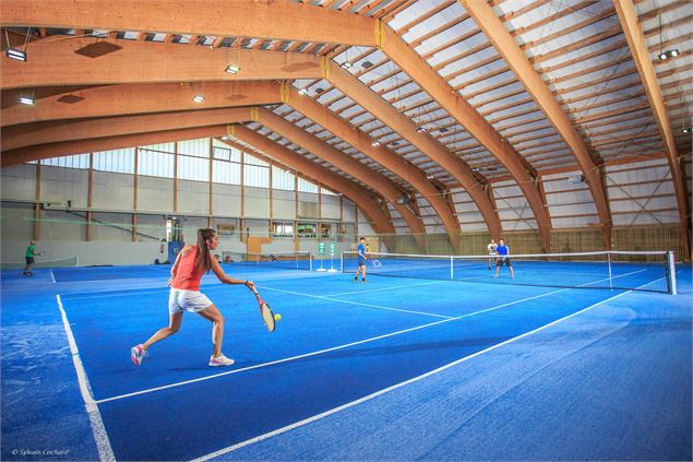 Halle de tennis du Centre Sportif Morgins - s.cochard