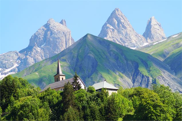 Vue sur l'Église Saint-Nicolas - Paul Bonnet