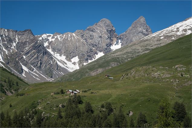 La combe des Aiguilles d'Arves - Itinéraire de randonnée pédestre - Alban Pernet / Valloire Tourisme