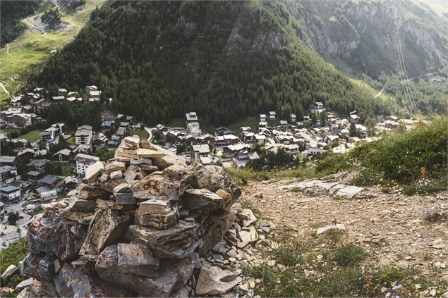 cairn - Val d'Isère Téléphériques / Maxime Bouclier