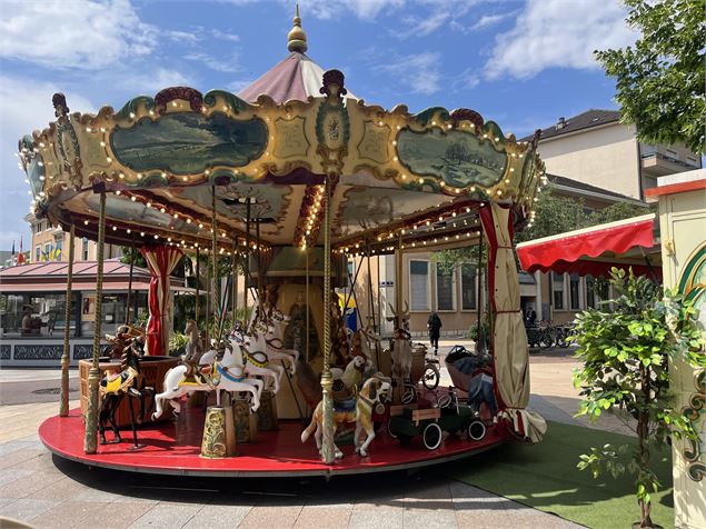 Carrousel Annemassien - Perrier Loisirs 