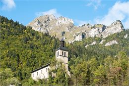 L'église et le Mont Billiat - Yvan Tisseyre / OT Vallée d'Aulps