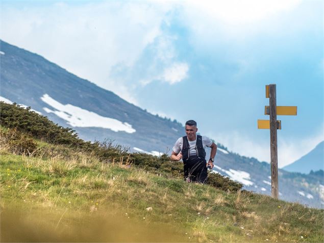 Traileur à l'ascension sur les sentiers de Val Cenis - OTHMV - S. Romane