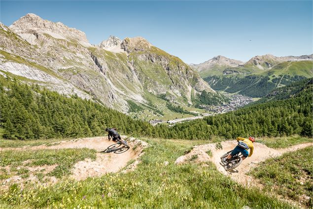 Photo Bellev'hard - Val d'Isère Téléphériques