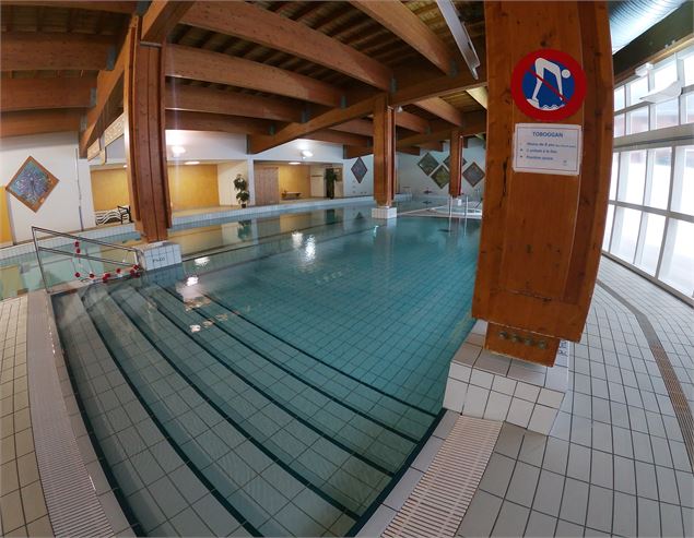 Piscine du Parc de Loisirs des Glières à Val Cenis Lanslevillard - Piscine Glières