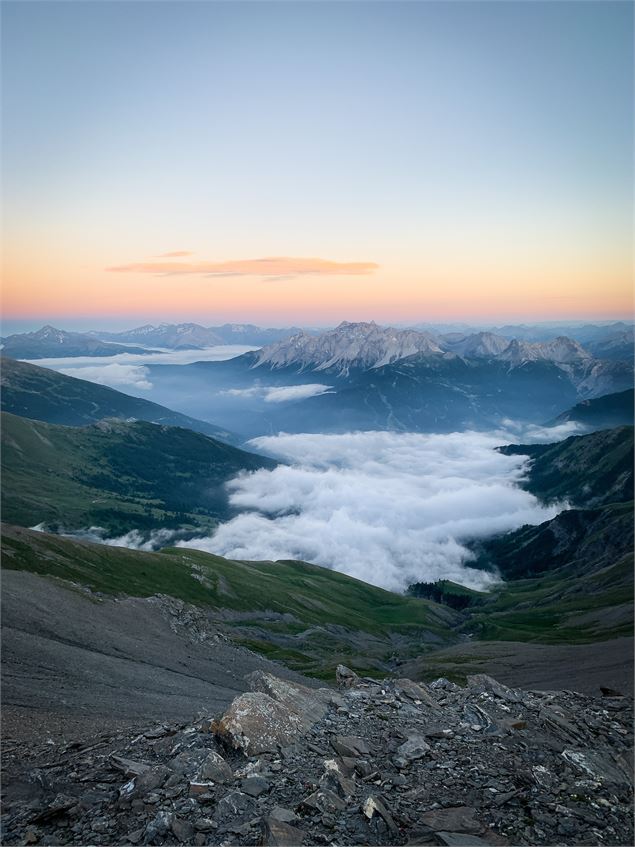 Mer de nuages sur Bardonnecchia - OTHMV - B. Thomas