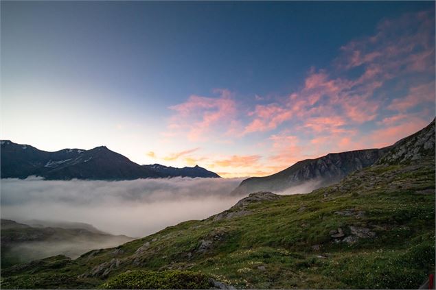 Vue au ssoleil couchant aux alentours du fort de Pattacreuse - OTHMV - J. Cathala