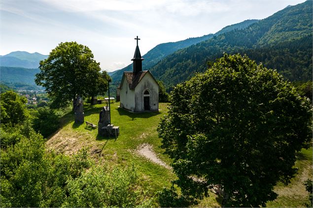 Chapelle vue depuis les airs - M&B Tourisme