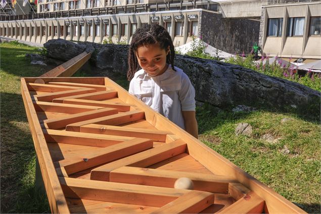 L'un des Roule Ta Boule situé à Flaine Forum - Monica Dalmasso