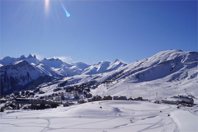 Champ Pérouse sentier raquettes ou piéton - © Office de tourisme de La Toussuire