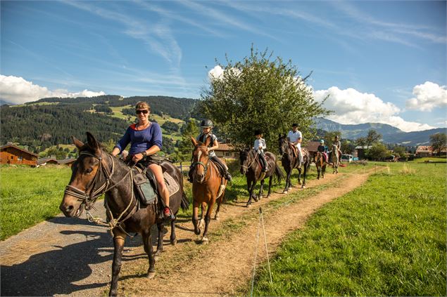 Centre équestre le Cheval de Feug - OT Combloux / Soren Rickards