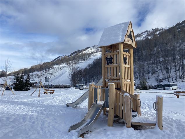 Aire de jeux pour enfants des Verneys_Valloire - Alice Niquet / Valloire Tourisme