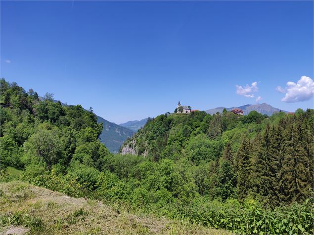 Surplombant les gorges du Cé - Bertrand Mayol