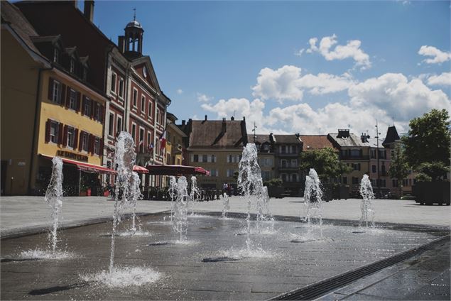 Place de l'Hôtel de ville - Domnique Samper