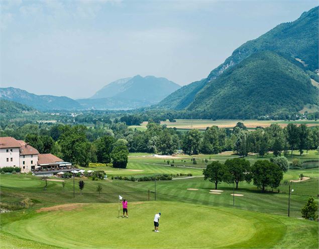 Giez Golf 18 & 9 trous vue Lac Annecy - Golf de Giez