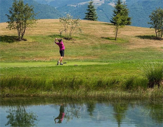 vue générale - Golf de Giez