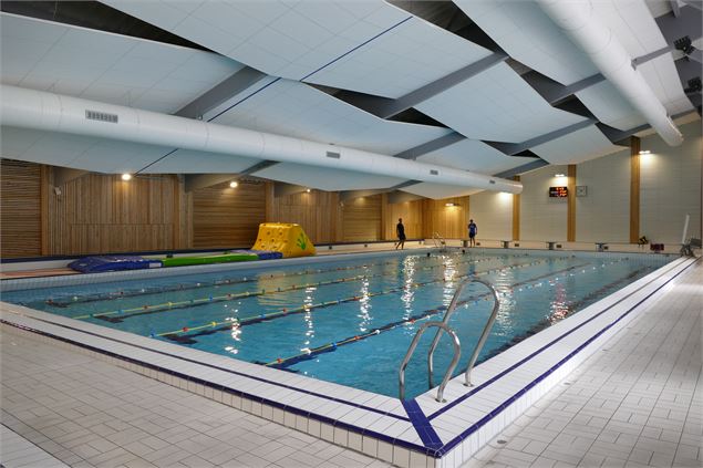 Piscine intérieur_02 - CCVA