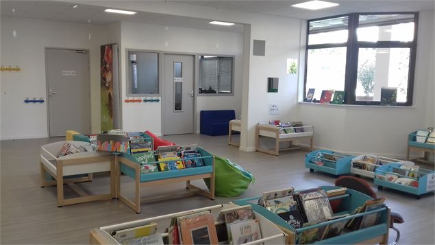 Pouf - Bibliothèque municipale