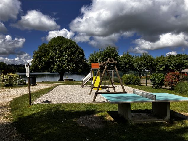 Jeux pour enfants à la plage Aiguebelette-le-Lac - Kahotep