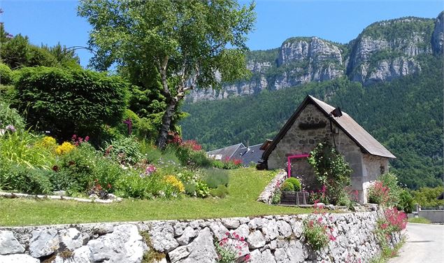 Jardin communal de Corbel - Evelyne Philippe