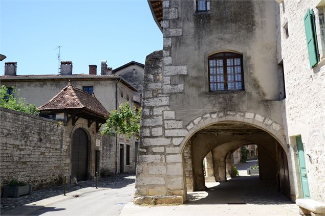 Rue Bichat - Poncin - JF Basset