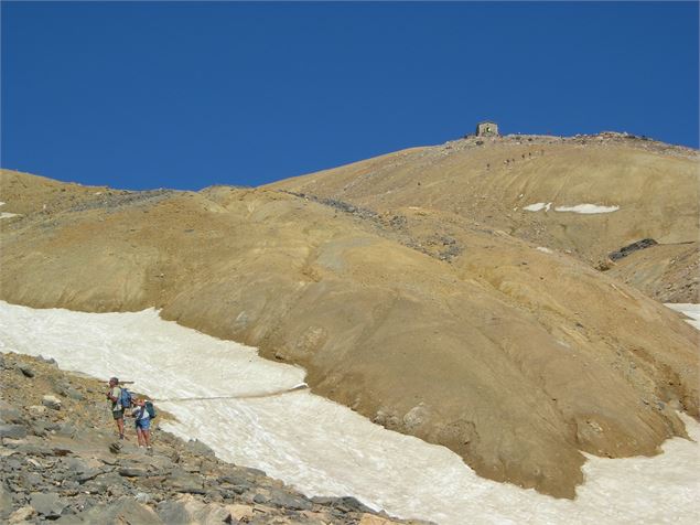 En montant sur le col des Méandes au pied du Thabor - K.Mandray