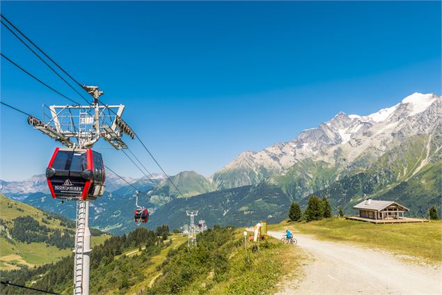 L’Aiguille Croche, depuis le Signal - Gilles Lansard / Les Contamines Tourisme