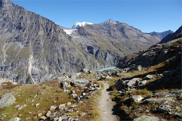 Cabane Panossière depuis Fionnay