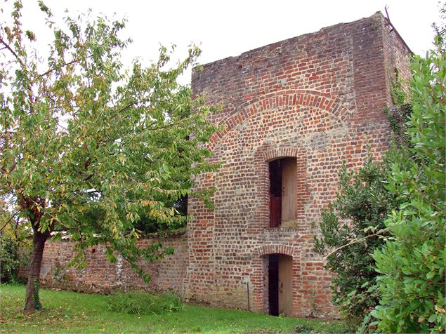 Tour de l'hôpital - Frédérique Couturier