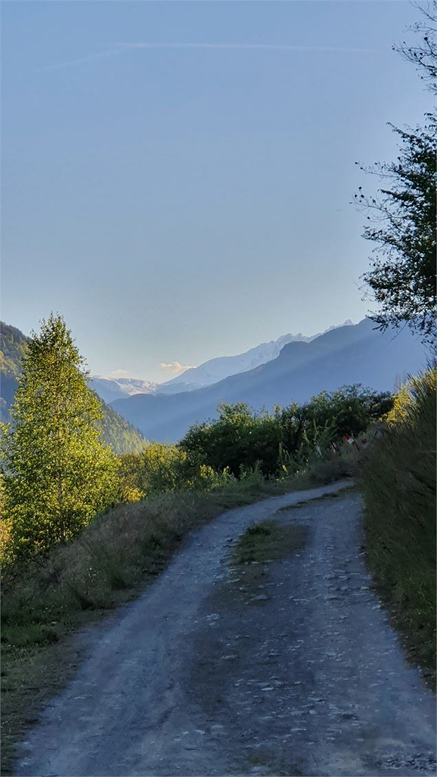 Sentier des vignes - Audrey Husianycia