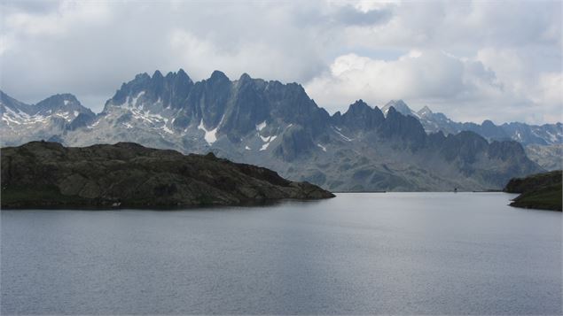 Les trois lacs et refuge de l'Etendard - K.Mandray