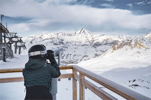 Terrasse de Borsat - Val d'Isère Téléphériques / Maxime Bouclier