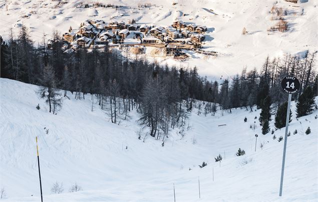 foretnoire - Val d'Isère Téléphériques / Maxime Bouclier