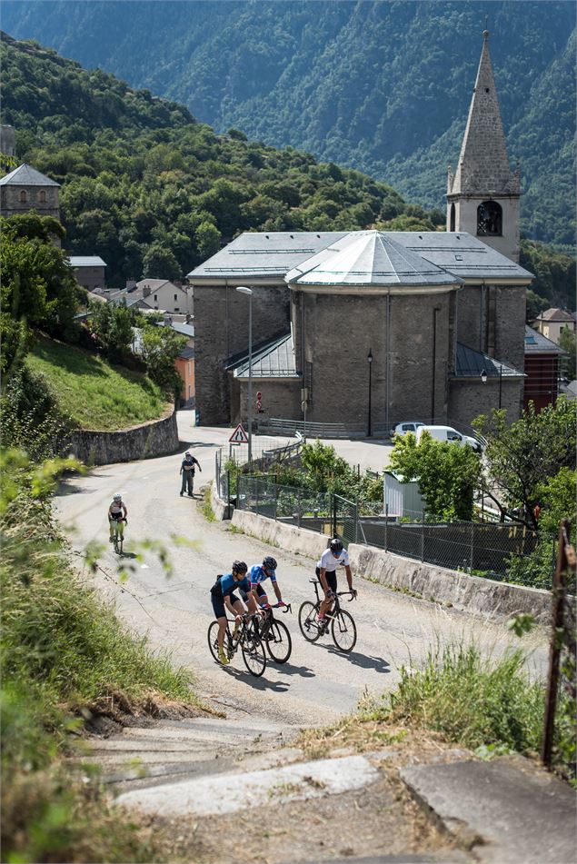 Beaune - St Michel de Maurienne à visiter avec les Guides PSMB - Anne Tribouillard