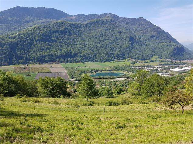 Vue sur le lac de Barouchat - OT Porte de Maurienne