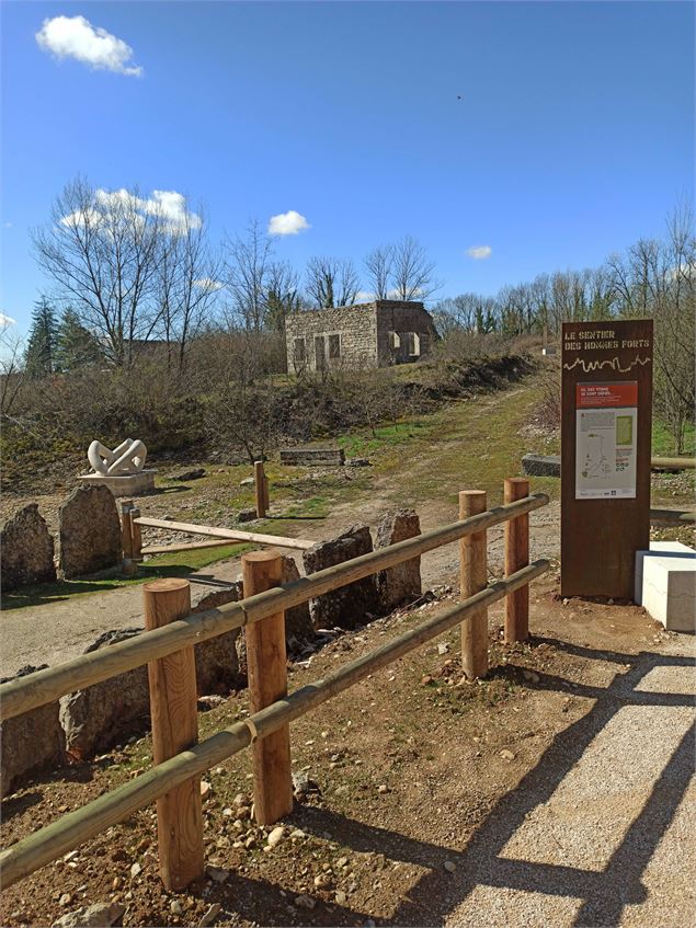 Entrée du sentier d'interprétation - K.Tranchina