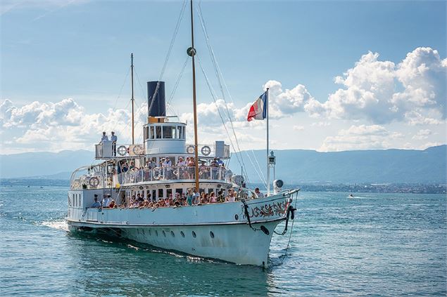 Traversée du lac en bateau à vapeur - Antoine Berger