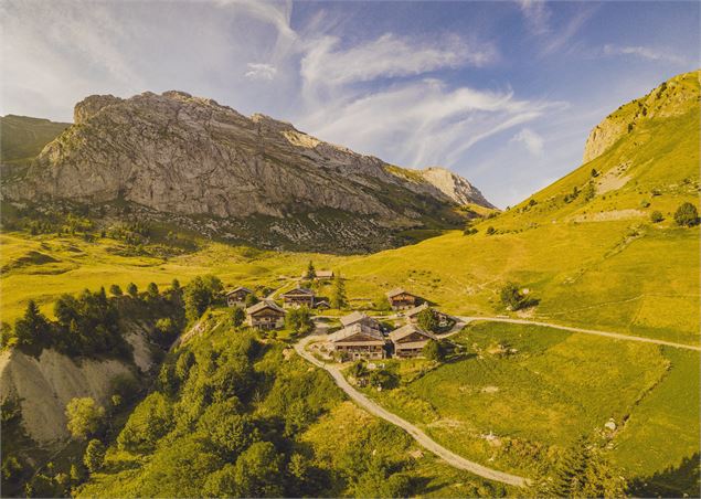 Chalets Cuillery au Grand-Bornand - Alpcat Médias - Le Grand-Bornand tourisme