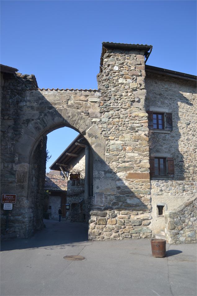 entrée du village - ot yvoire