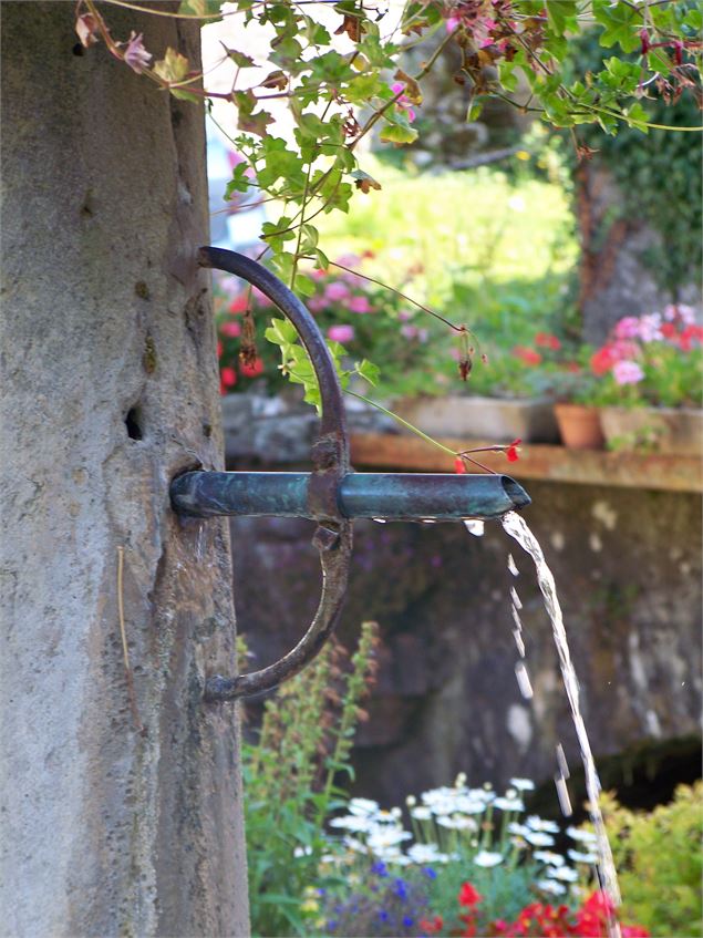 Fontaine Cerdon - JF BASSET