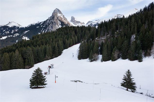 Circuit raquettes Descente aux Esserts Bernex pays d'Evian - Agencephoto Urop