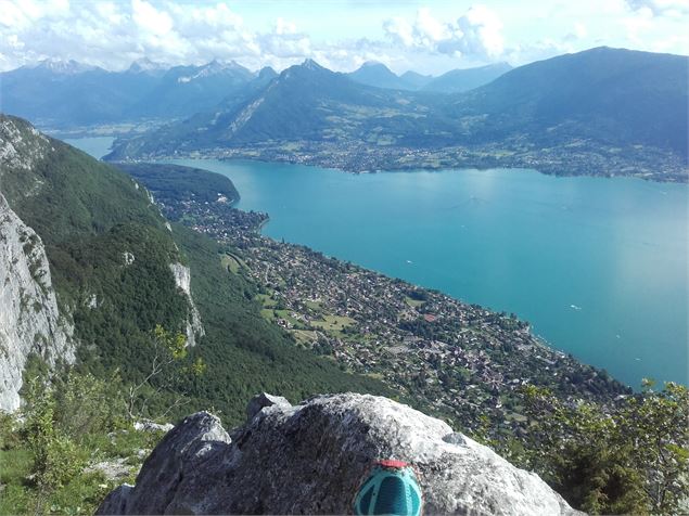 Panorama lac Annecy - © L. BOUVIER - Fotolia.com