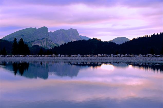 Lac des Queysets-Châtel - L.Meyer Châtel