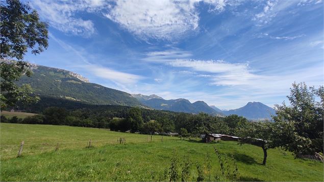 point de vue depuis le village - Lina MARTIN